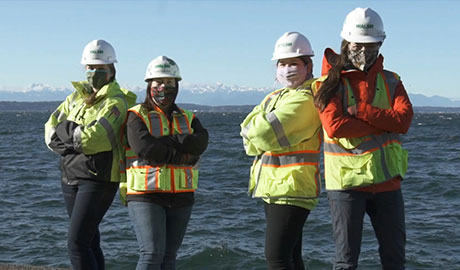 庆祝妇女在建筑-沃尔什在工作在西雅图